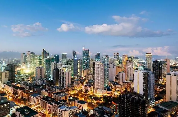 Skyport Paranaque فندق