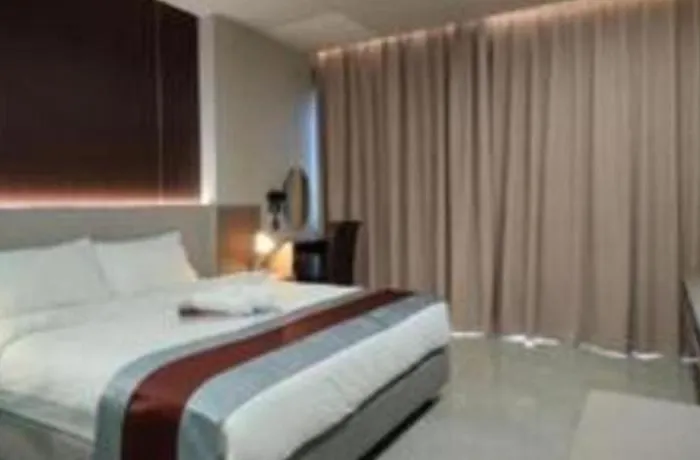 Skyport Paranaque 3*