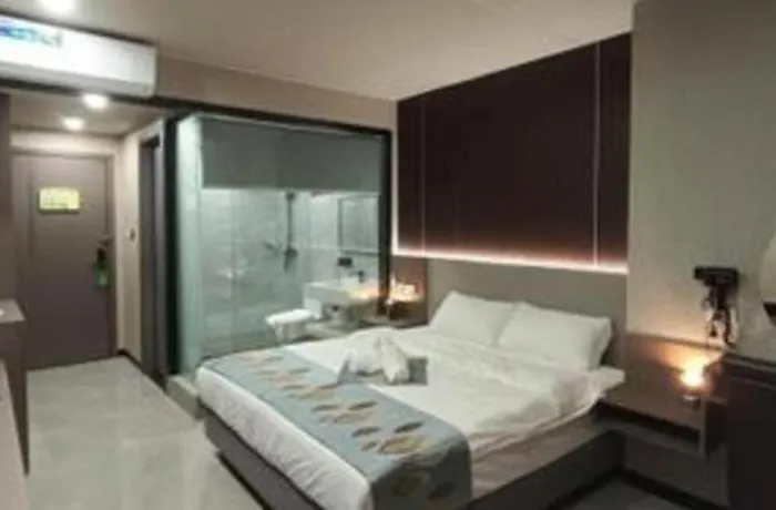 Skyport Paranaque 3*